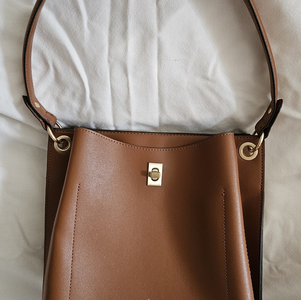 Nanette Lapore eather Shoulder Bag in Cognac Brown